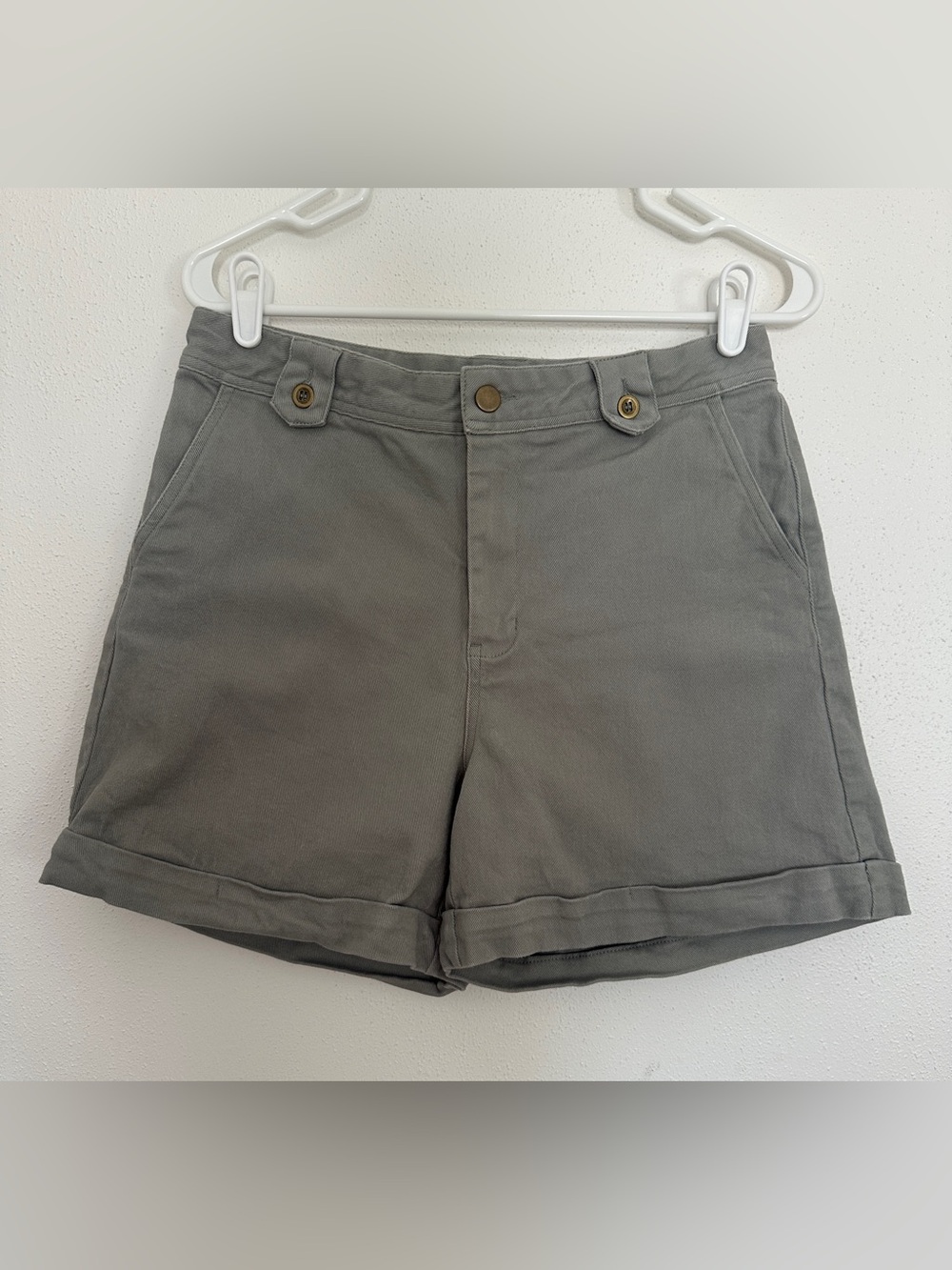 bohme High Waist Rolled Hem Shorts in Olive Gray